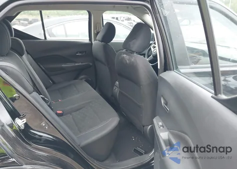 2021 Nissan Kicks Sv Xtronic Cvt из США, поврежденный, VIN 3N1CP5CV5ML477970